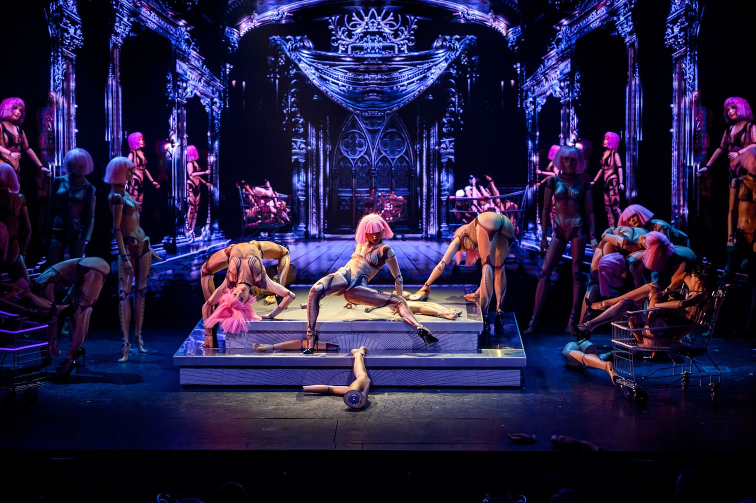 SPRING WITH THE CRAVE THEATER MOSCOW